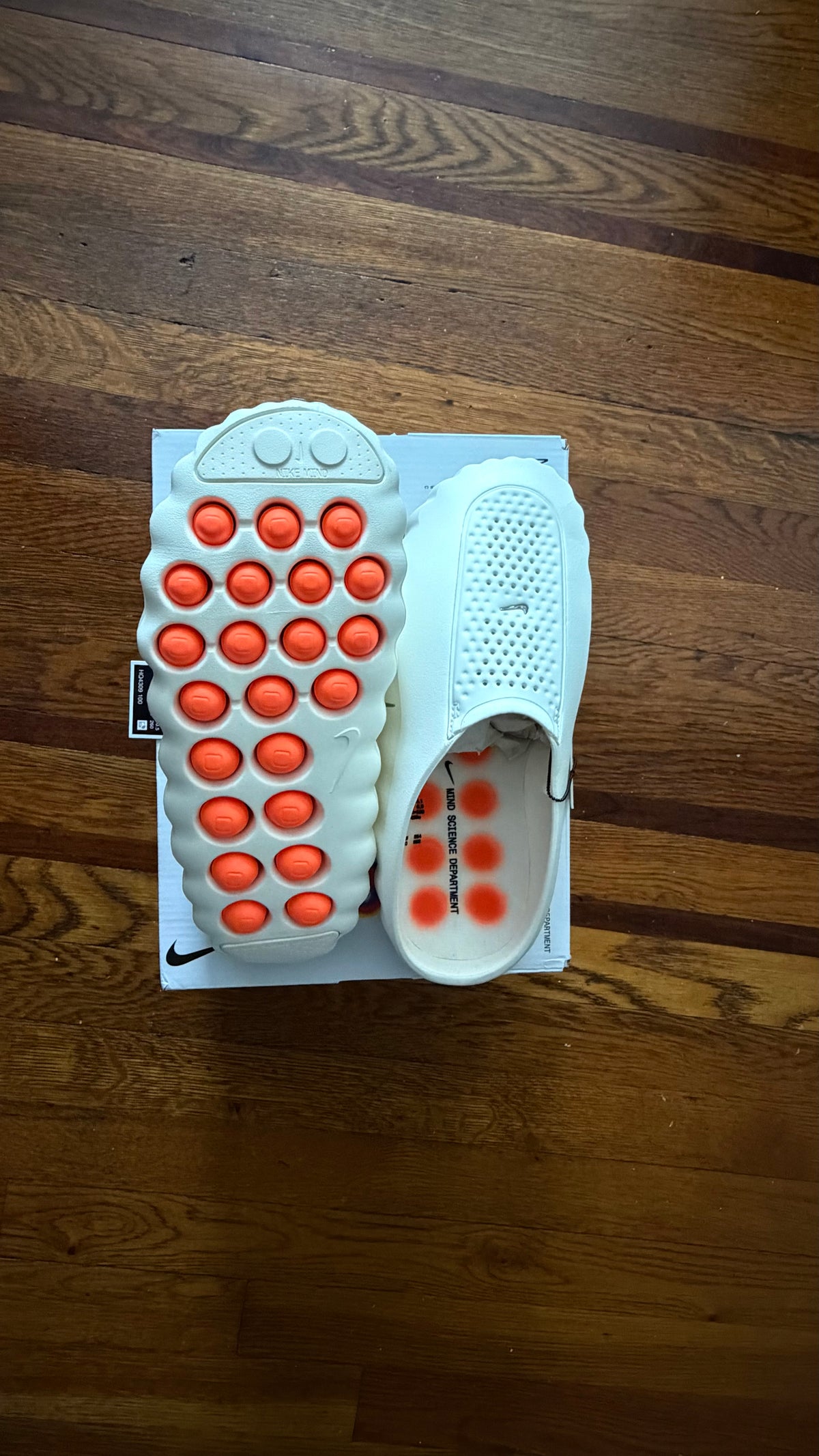 Nike Mind 001 Slip-On Low Top Sneakers White/Orange Unisex HQ4309-100