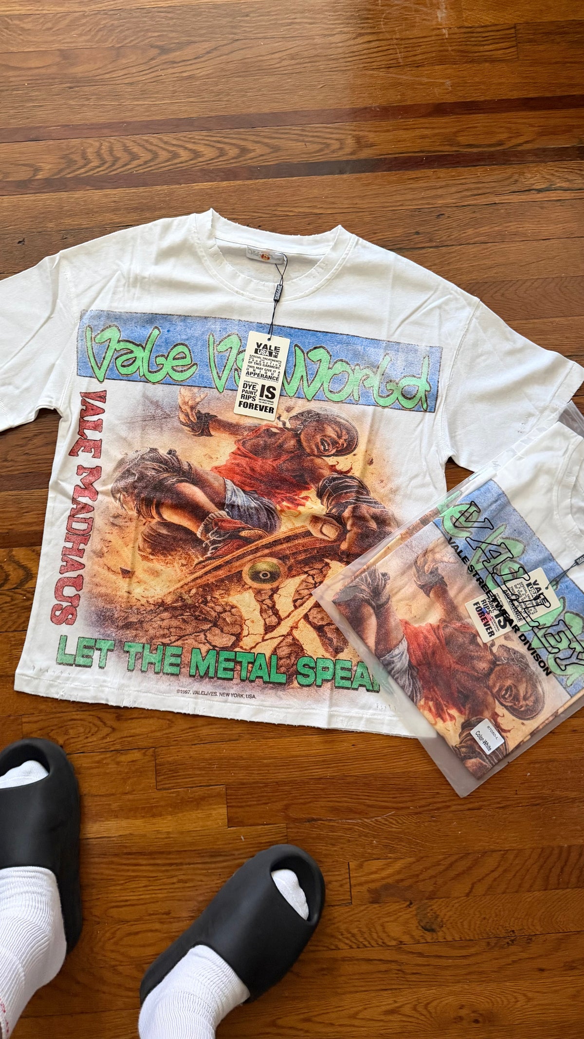 VALE METAL SPEAKER TEE