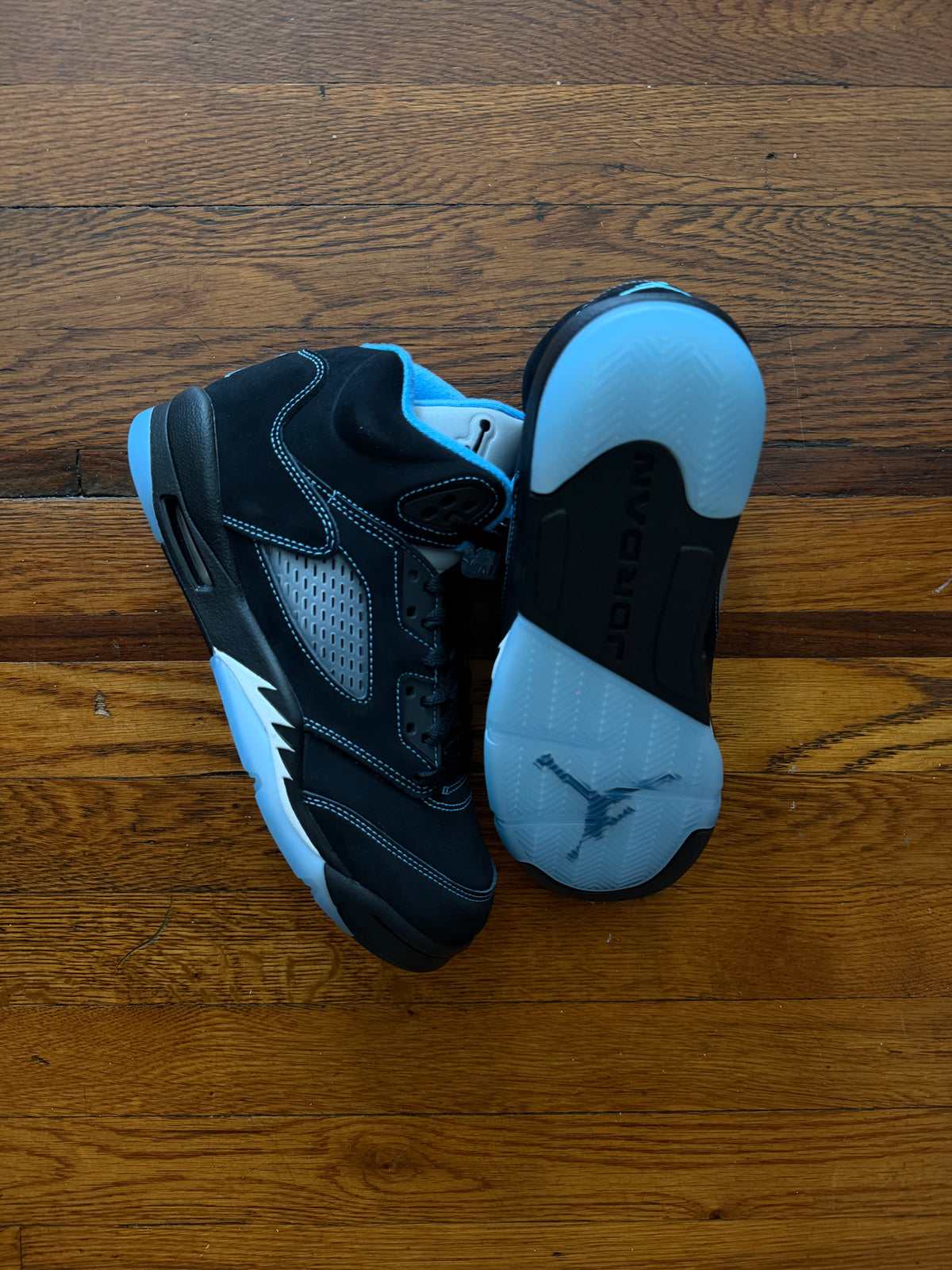 Jordan Air Jordan 5 Retro Mid Top Sneakers Black/Blue/Gray Lace Up 440888-008