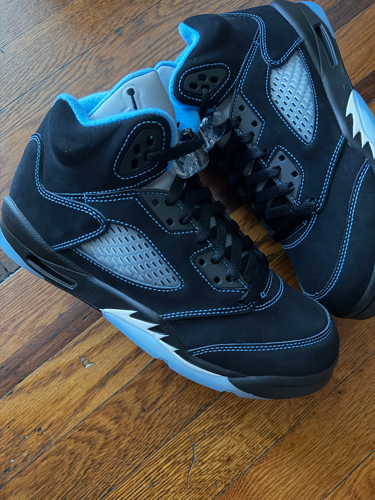 Jordan Air Jordan 5 Retro Mid Top Sneakers Black/Blue/Gray Lace Up 440888-008